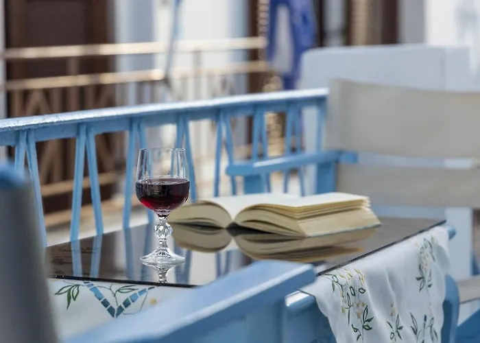 Rustic House In פלאקה