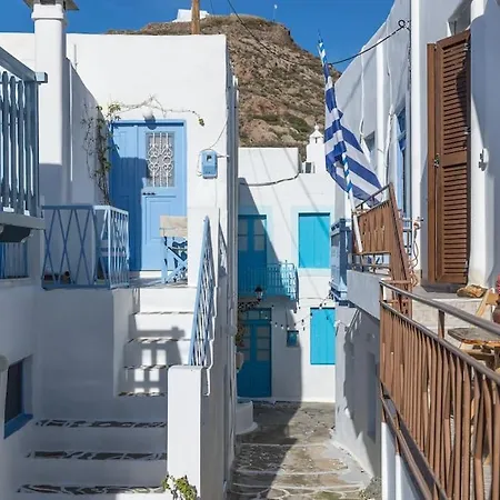 Rustic House In Plaka Πλάκα Μήλου