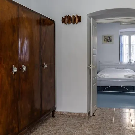 Rustic House In Plaka Πλάκα Μήλου