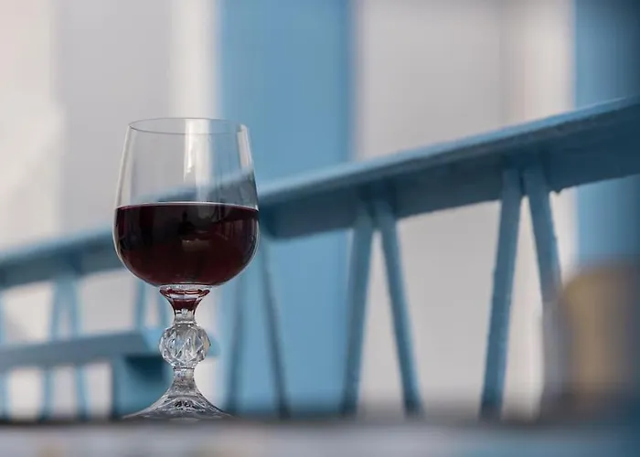 Rustic House In * Plaka (Milos)